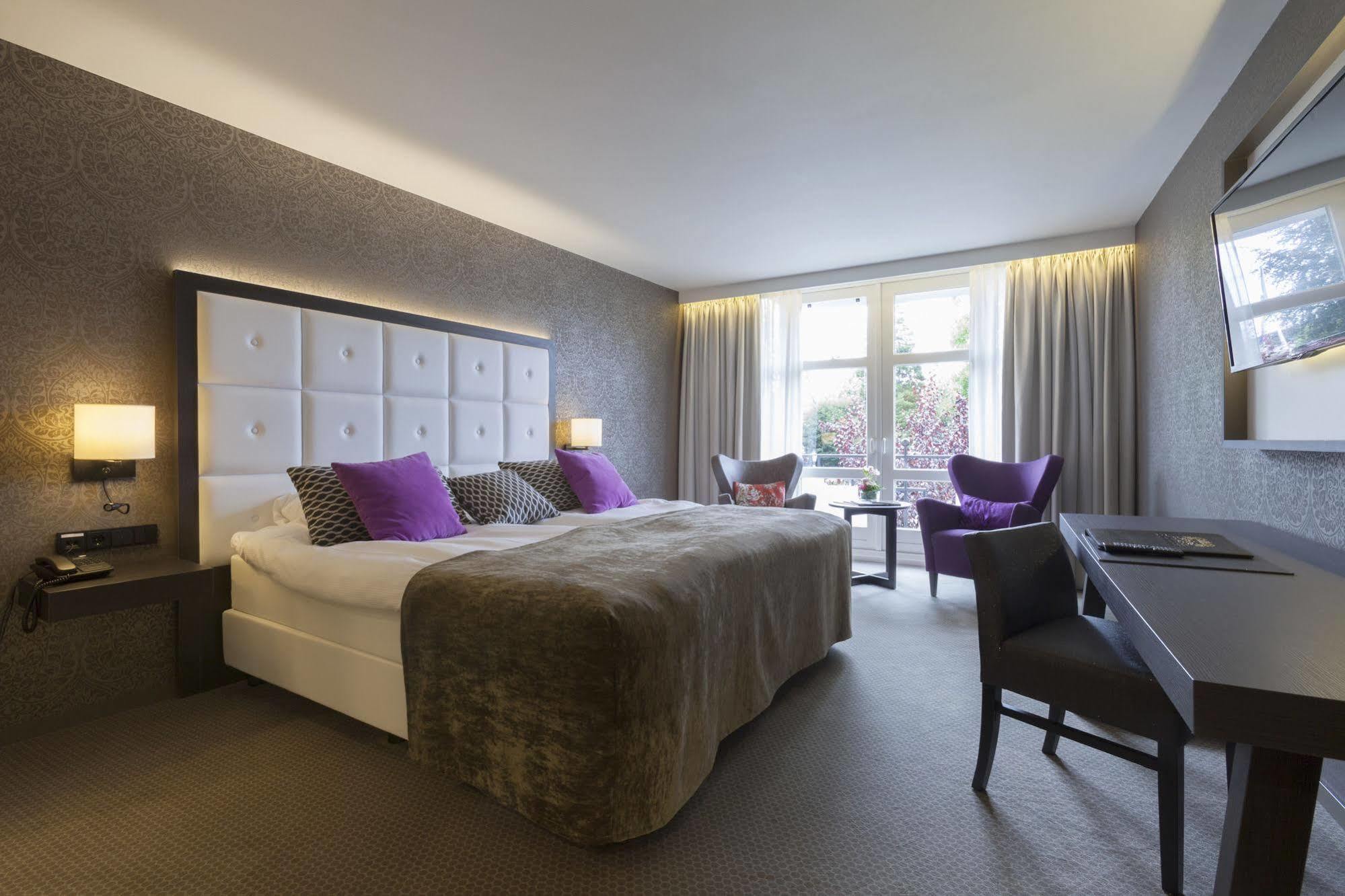 Hotel Kasteel Bloemendal 4*
